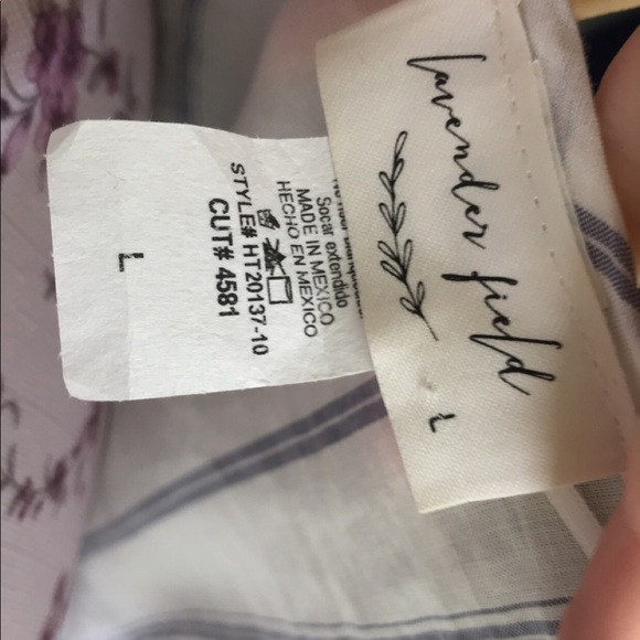 Cropped blouse with flowy sleeves - Picture 2 of 2